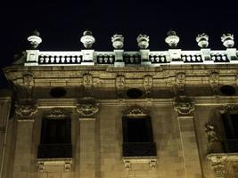 barcelona at night photo