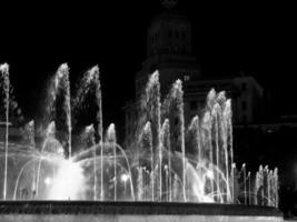 barcelona de noche foto