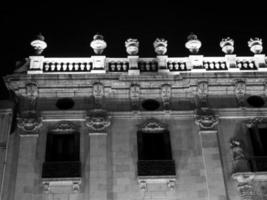 barcelona at night photo