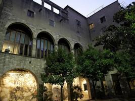 barcelona at night photo