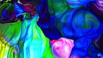 inkt druppels bubbels en gebied vormen Aan abstract kleurrijk inkt achtergrond turbulentie video