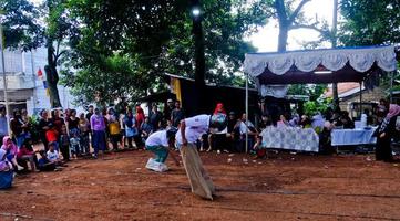 Pamulang, August 17, 2022. Various competitions to commemorate Indonesia's independence day were carried out in a simple but still lively manner. photo