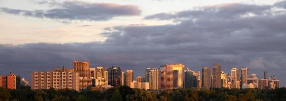 vista panorámica de la parte norte de york de toronto gta, un centro económico fuera del centro de toronto foto