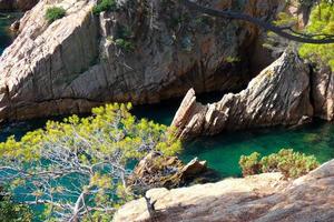 vista de la costa brava catalana, españa foto