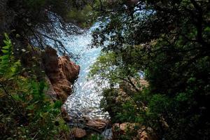 vista de la costa brava catalana, sant feliu de guixols, españa foto