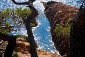 vistas de la costa brava catalana en sant feliu de guixols foto