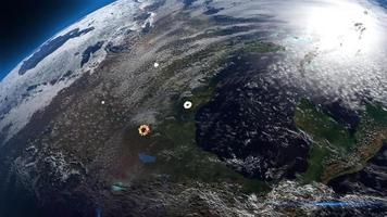 explosiones nucleares en el planeta tierra vista desde el espacio. simulación animada de explosiones en la superficie del concepto de guerra nuclear terrestre video