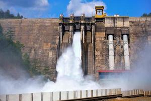 Photo of the Balambano hydroelectric dam