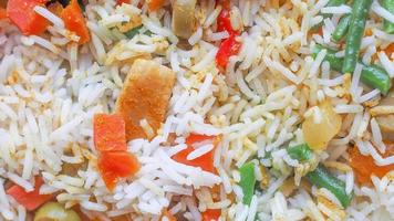 comida de arroz de caril video