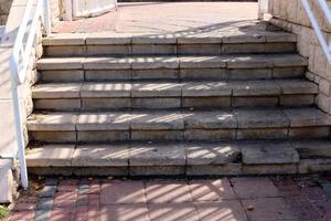 escalera en el parque de la ciudad. foto