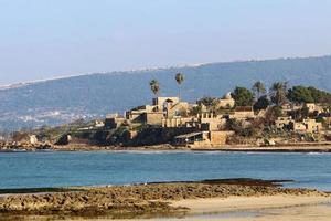 nahariya israel 24 de junio de 2021. achziv es un parque nacional ubicado en la costa mediterránea en el oeste de galilea. foto