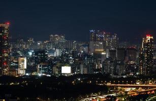 la vista nocturna de jung-gu, seúl, corea foto