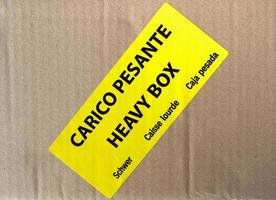 etiqueta de caja pesada carico pesante foto