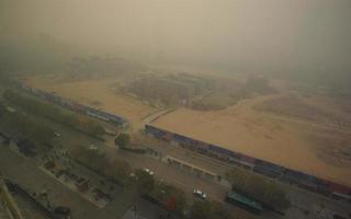 Haze pollution problems exceeded standards in crowded cities photo