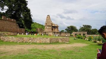 History of Javari Temple, Khajuraho temple of Rajasthan in the middle of the mountains photo