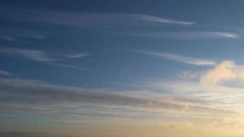 meest mooi antenne visie van dramatisch wolken video