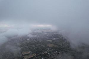 la vista aérea más hermosa de nubes dramáticas foto