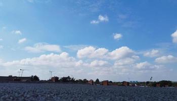 la vista aérea más hermosa de nubes dramáticas foto