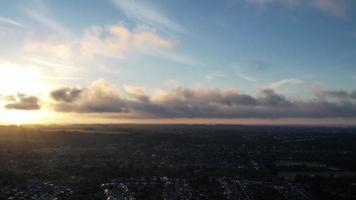 la plus belle vue aérienne de nuages dramatiques video