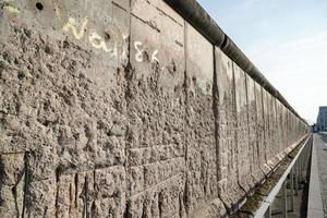 Berlín, Alemania, 2014. Parte de la antigua muralla soviética que divide Berlín