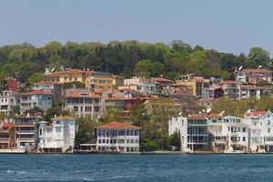 estrecho del bósforo en estambul foto