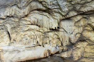 formaciones dentro de la cueva gokgol, zonguldak, pavo foto