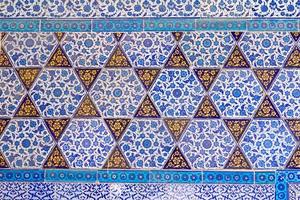 azulejos azules hechos a mano del palacio de topkapi foto