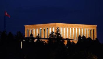 anitkabir mausoleo de mustafa kemal ataturk en ankara, turkiye foto