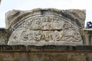 hadrianus temple ephesus, izmir, turquía foto
