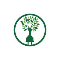 concepto de logotipo de electricidad de energía verde. icono de enchufe eléctrico con árbol. vector