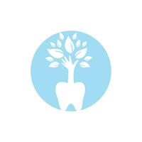 plantilla de logotipo de vector de cuidado dental. diseño de iconos de dientes y árboles de mano.