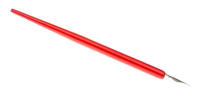 vista lateral del bolígrafo con punta afilada y soporte rojo foto