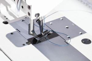 prensatelas de acero de máquina de coser industrial foto