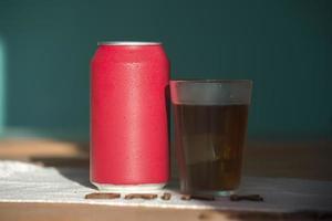 red soda can photo