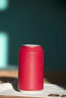 red soda can photo