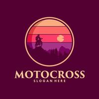 diseño de logotipo de carretera de montaña de motocross de aventura vector
