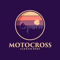 diseño de logotipo de carretera de montaña de motocross de aventura vector