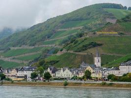 el río rin cerca de bingen foto