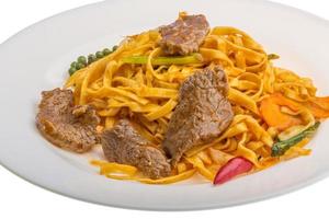 Fried noodles with beef photo