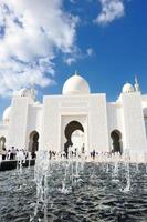 sheikh zayed mosque photo