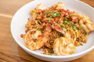 Thai Drunken Noodles with seafood, Pad Kee Mao with shrimp photo