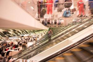 grecia, 2022 - interior del centro comercial foto