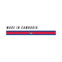 hecho en camboya, placa o etiqueta con bandera aislada vector