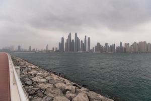 panorama dubai ciudad emiratos árabes unidos foto