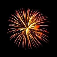 fuegos artificiales cinco - explosión de cinco fuegos artificiales en la celebración del 4 de julio en los Estados Unidos - efecto de color vibrante foto