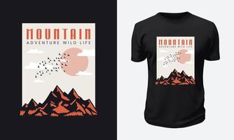 diseño de camiseta de montaña al aire libre vector