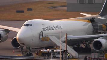 HONG KONG NOVEMBER 07, 2019 - Cargo loading to Boeing 747 Airfreighter UPS Worldwide Services N611UP. Chek Lap Kok Airport video