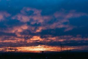 Fondo de cielo al atardecer. foto