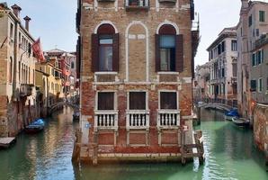 hermosa vista sobre y en la ciudad de venecia. foto