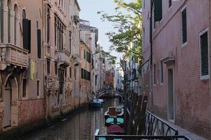 hermosa vista sobre y en la ciudad de venecia. foto